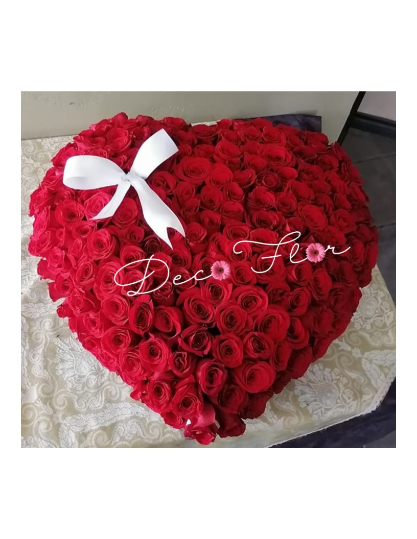 CORAZON 200 ROSAS – Decoflor